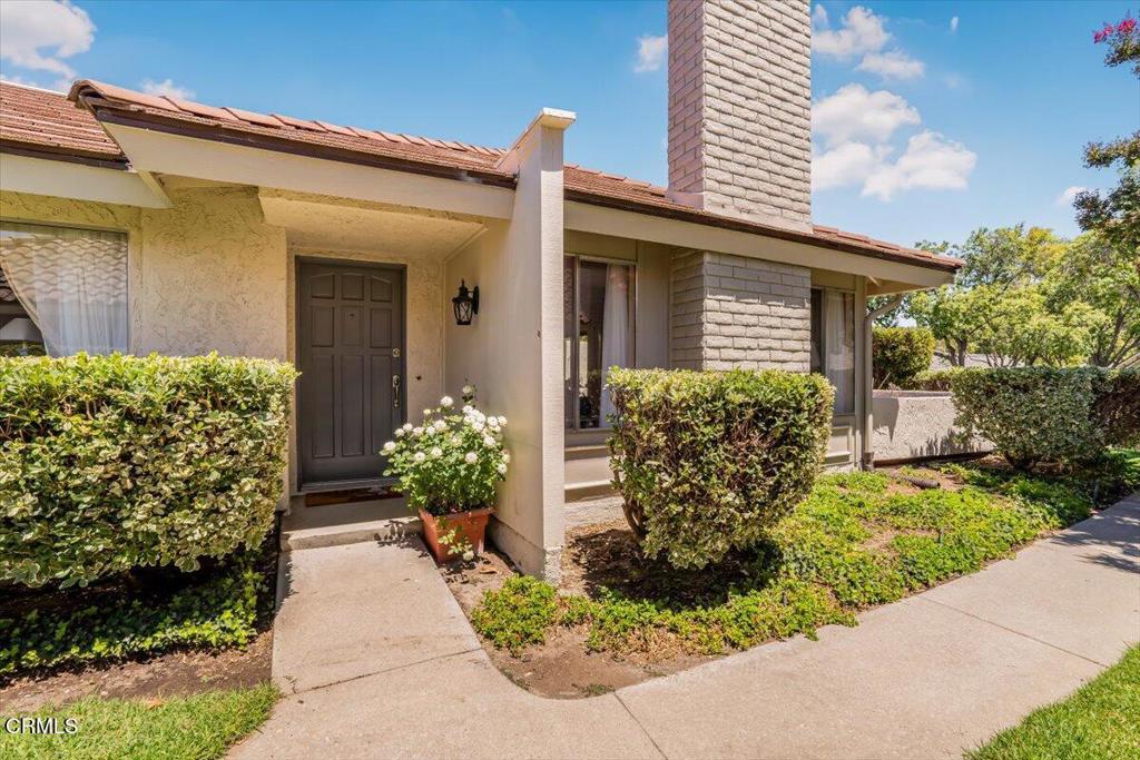 Location, Location, Location. This is it!!! Priced $70K below recent sales price in the same community that backs to Triunfo Cyn. Single Level, 3 bedrooms, 2 full baths, Two Patios, Light & Bright, Skylights, with 1500 sq feet of living space. This home is ready for the new owner(s) to come and update it to their own liking. This home is located in a community where it shows pride of ownership. Don't miss this opportunity as these homes rarely come on the market.