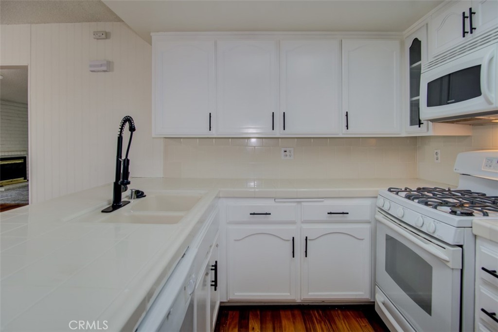 Cameron Park (CMPK) - Residential Lease