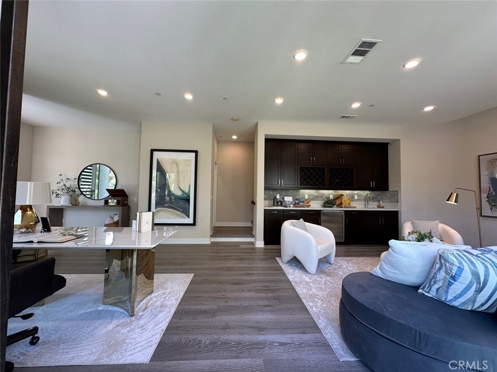 Parasol Park - Residential