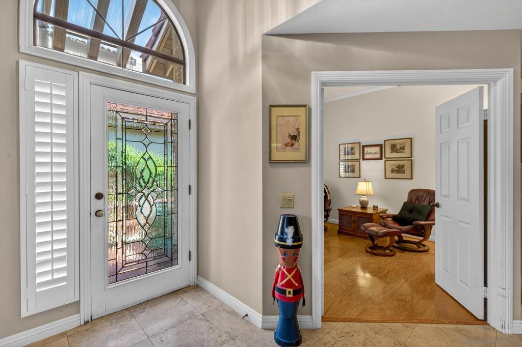 2370 Vista Valley