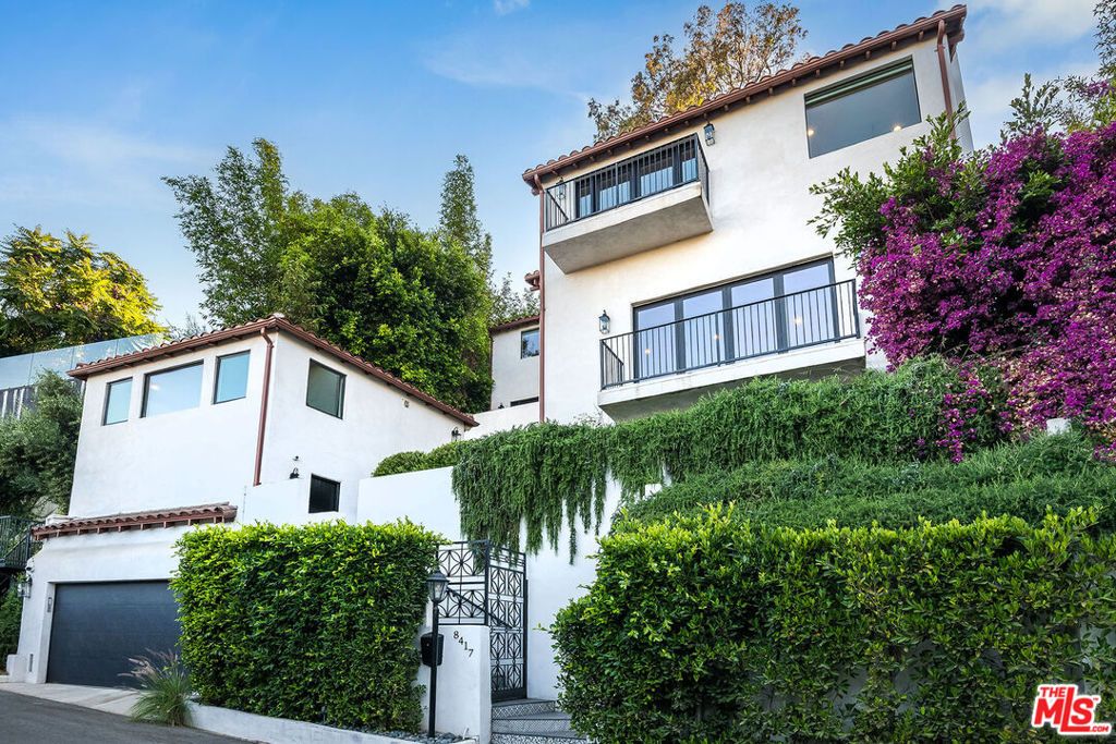 Photo of 8417 Harold Way, Los Angeles, CA 90069 (MLS # 25590523)