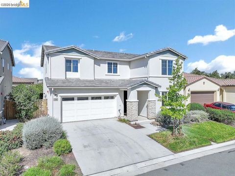 Photo of 5308 Ramona Valley Ln Ln, Antioch, CA 94531 (MLS # 41131435)
