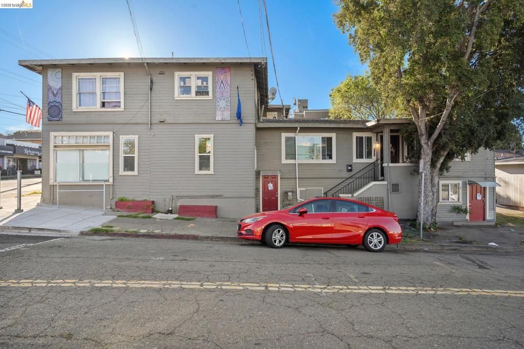 Photo of 3558 Maple Ave Ave, Oakland, CA 94602 (MLS # 41128305)
