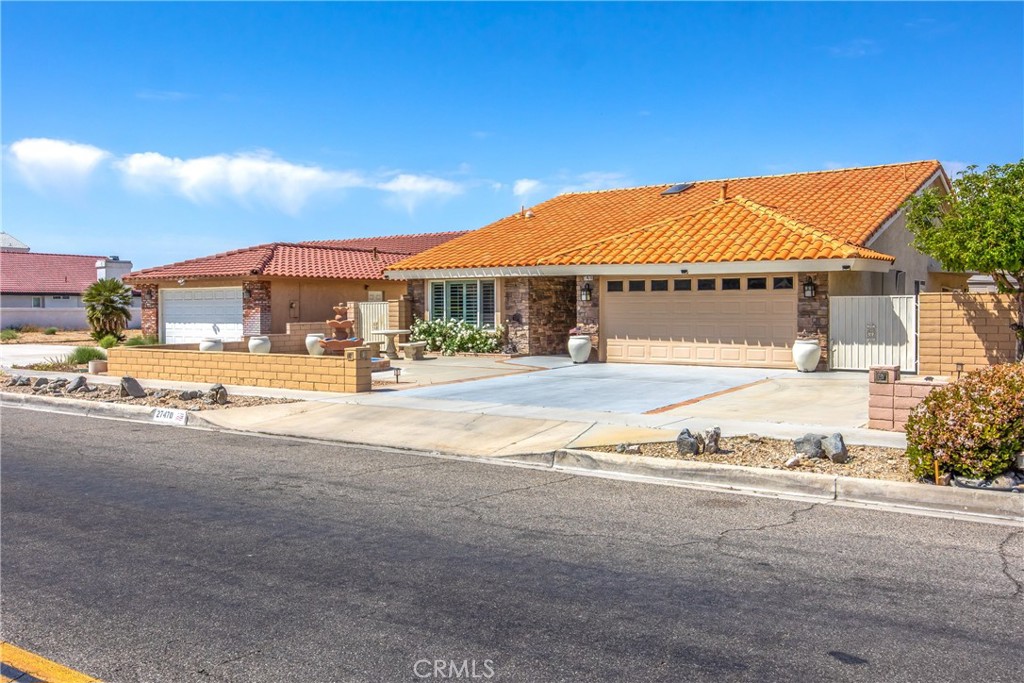 27470 Lakeview Drive