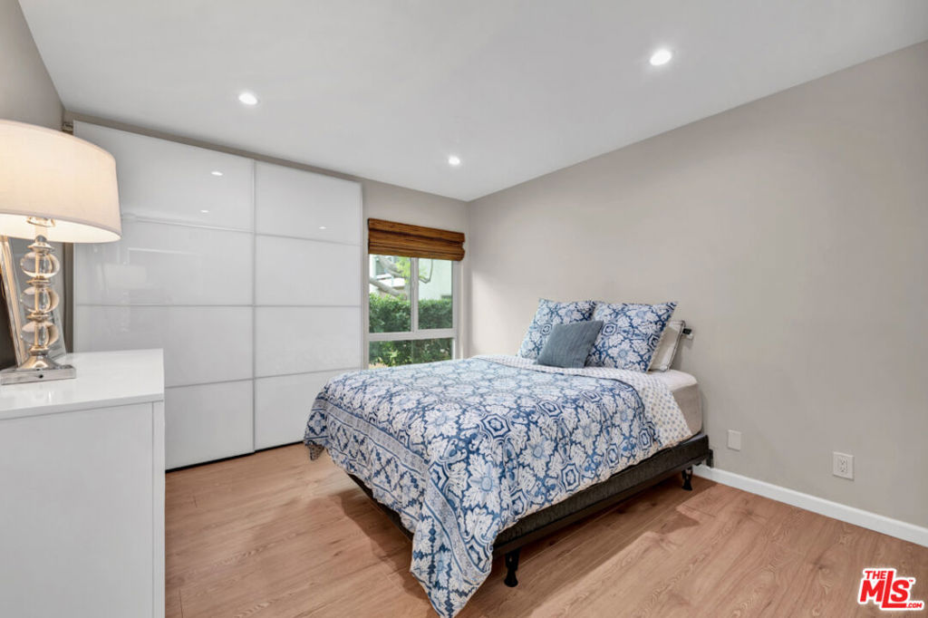 4720 Park Granada 209