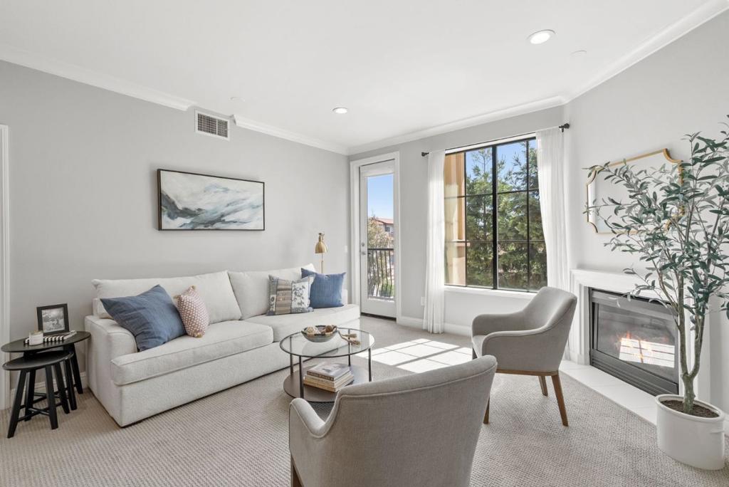 618 Walnut Street 403
