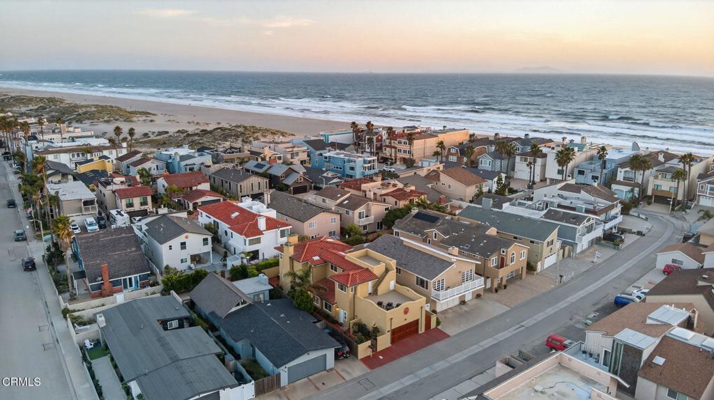 Oxnard, California, 93035, United States, 5 Bedrooms Bedrooms, ,4 BathroomsBathrooms,Residential,Active,2033346