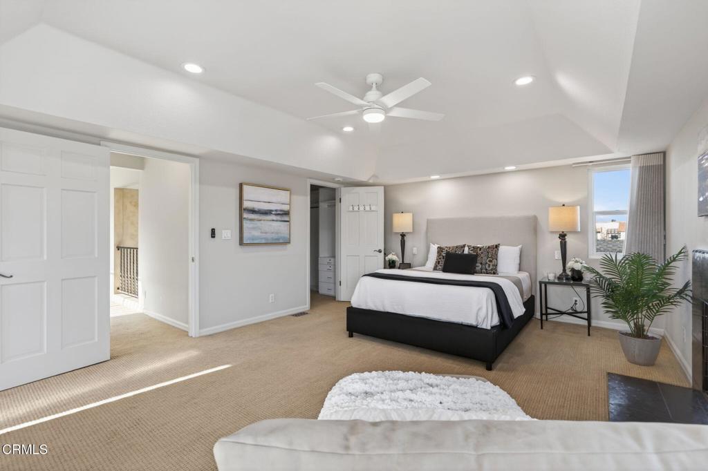 Oxnard, California, 93035, United States, 5 Bedrooms Bedrooms, ,4 BathroomsBathrooms,Residential,Active,2033346