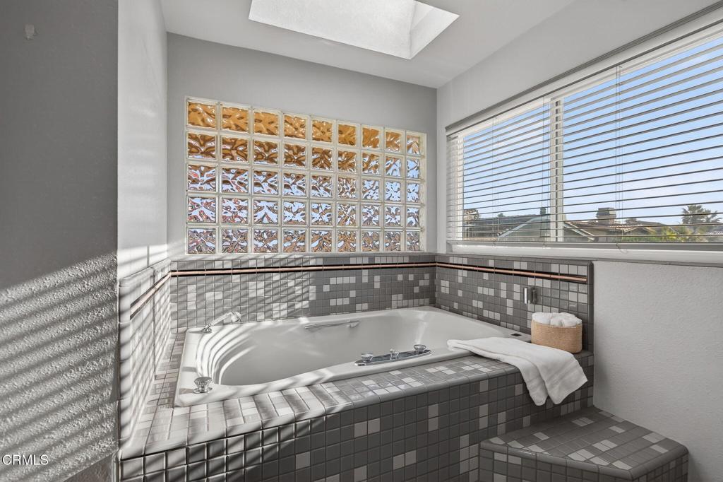 Oxnard, California, 93035, United States, 5 Bedrooms Bedrooms, ,4 BathroomsBathrooms,Residential,Active,2033346