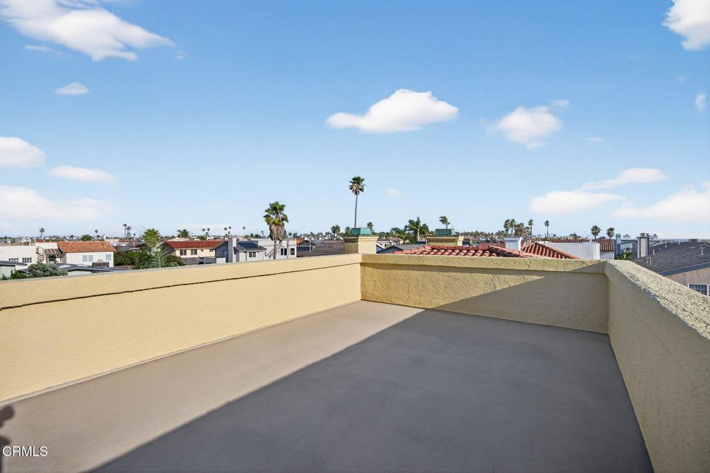 Oxnard, California, 93035, United States, 5 Bedrooms Bedrooms, ,4 BathroomsBathrooms,Residential,Active,2033346