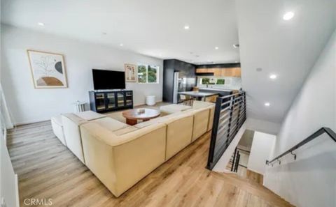 Photo of 1943 Carmen AVE #1945, Los Angeles, CA 90068 (MLS # SR26097205)