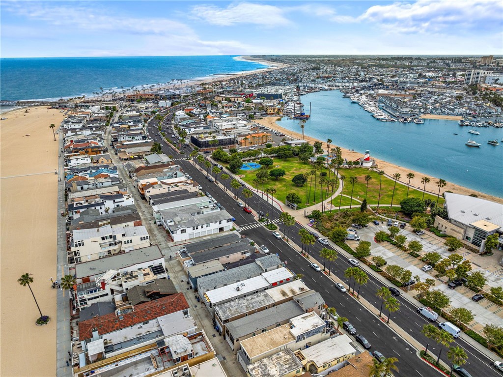 1623 W Balboa Boulevard