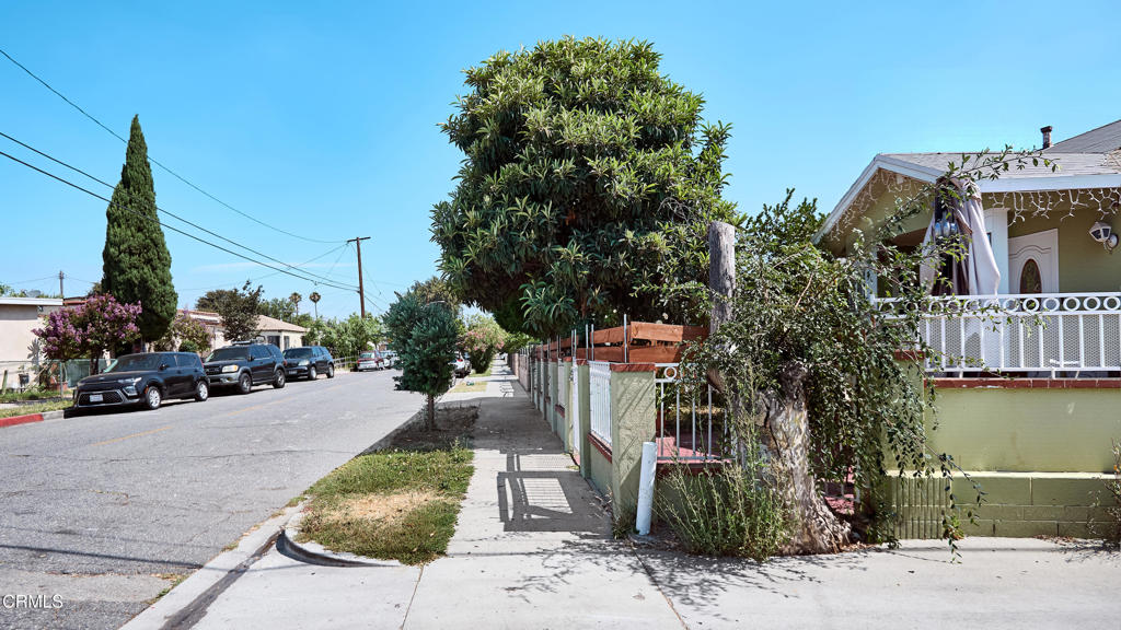 6362 Arbutus Avenue