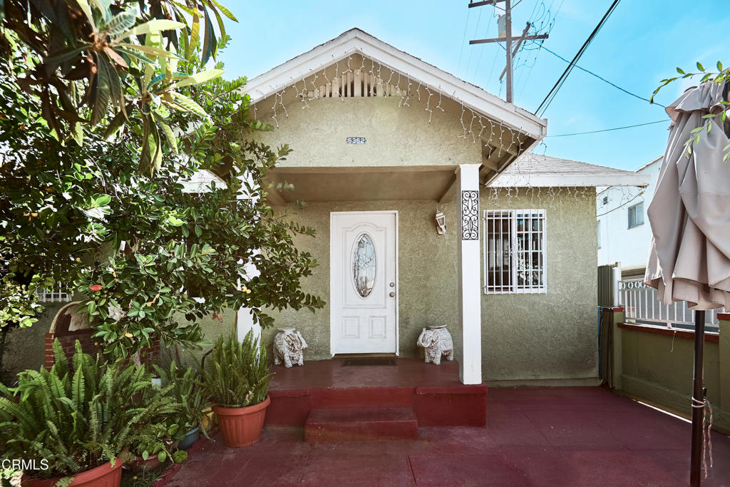 6362 Arbutus Avenue