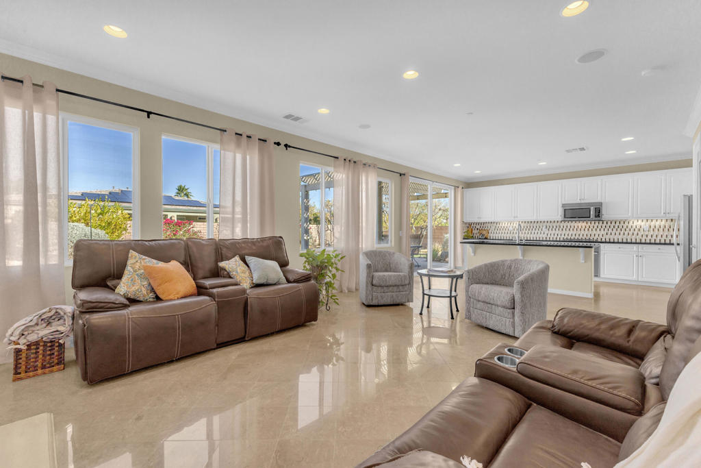 Kingston Court - Residential