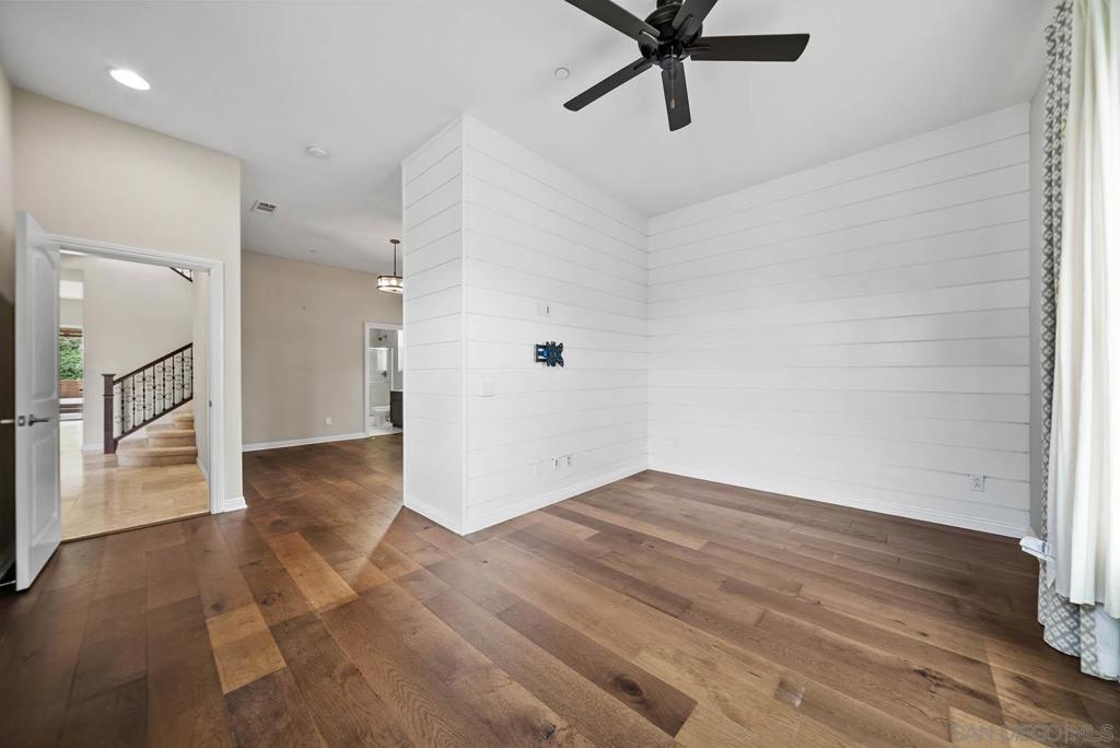 1797 Santa Christina Ave