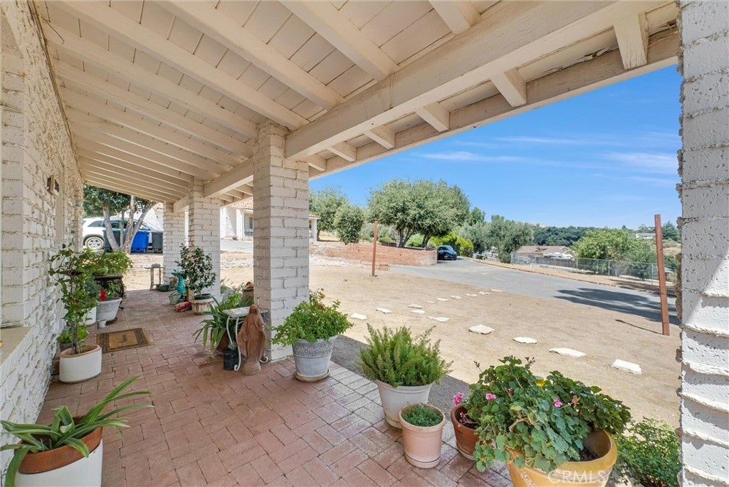 9300 Oak Glen