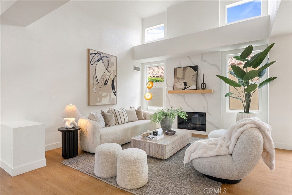 67 Pelican Court, Newport Beach CA 92660