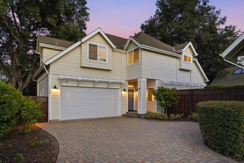 Photo of 98 Forrest Avenue, Los Gatos, CA 95032 (MLS # ML82046978)