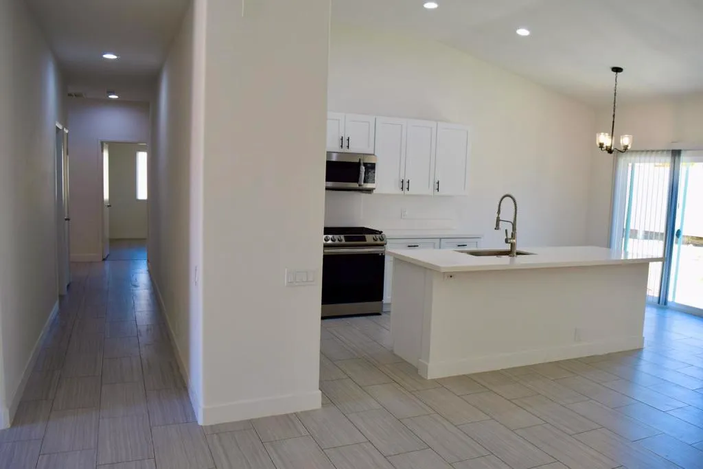 Thousand Palms, California 92276, United States, 4 Bedrooms Bedrooms, ,2 BathroomsBathrooms,Residential,Active,210005