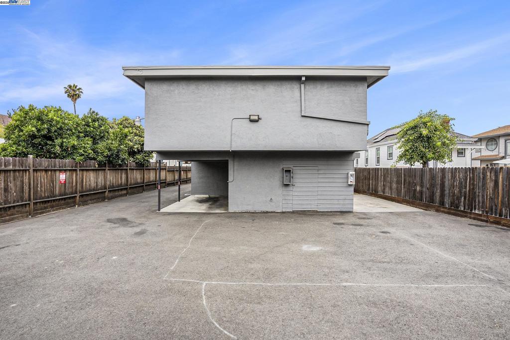 DOWNTOWN SAN LEA - Residential Income