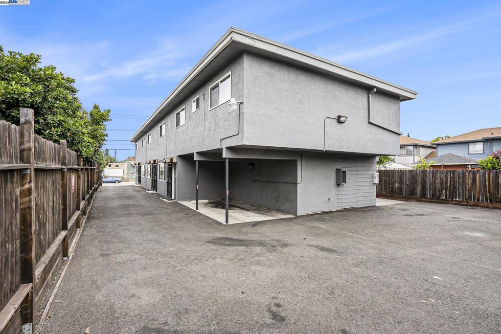 DOWNTOWN SAN LEA - Residential Income