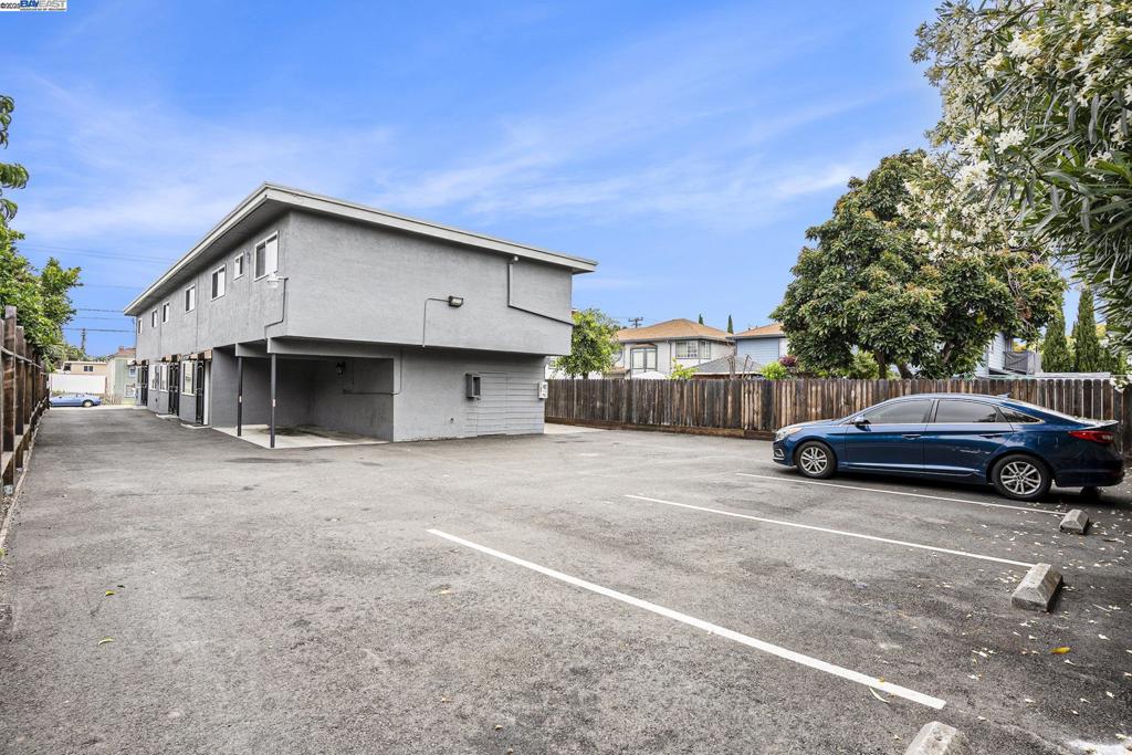 DOWNTOWN SAN LEA - Residential Income