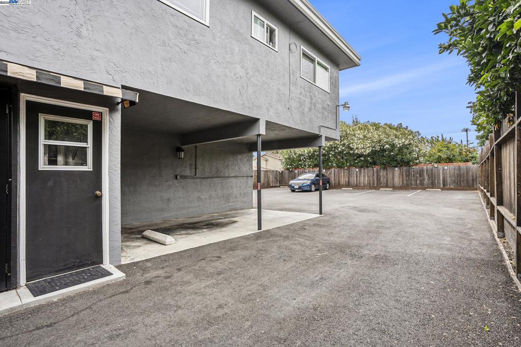 DOWNTOWN SAN LEA - Residential Income