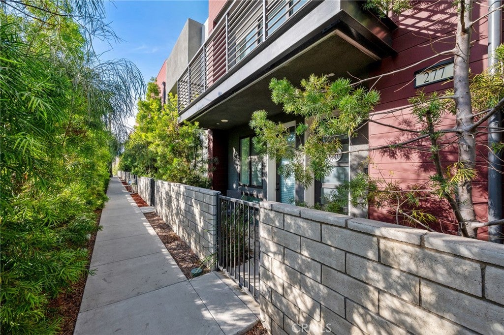 277 Dockside Lane