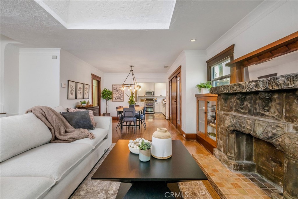 227 Ximeno Avenue