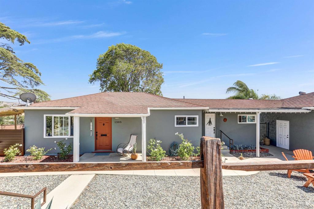 1305 Bakersfield