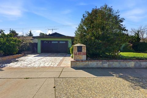 Photo of 2298 Sunrise Drive, San Jose, CA 95124 (MLS # ML82036029)