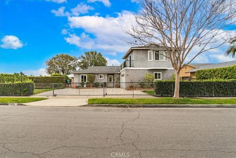 Photo of 13312 Downie Pl, Garden Grove, CA 92843 (MLS # OC26030120)