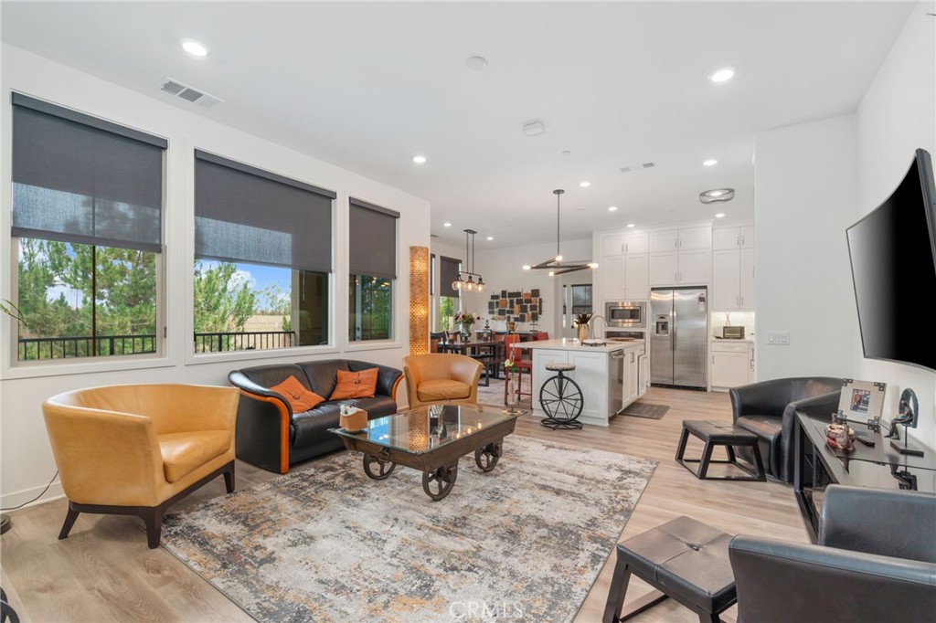129 Carlow, Irvine CA 92618 - Photo 21