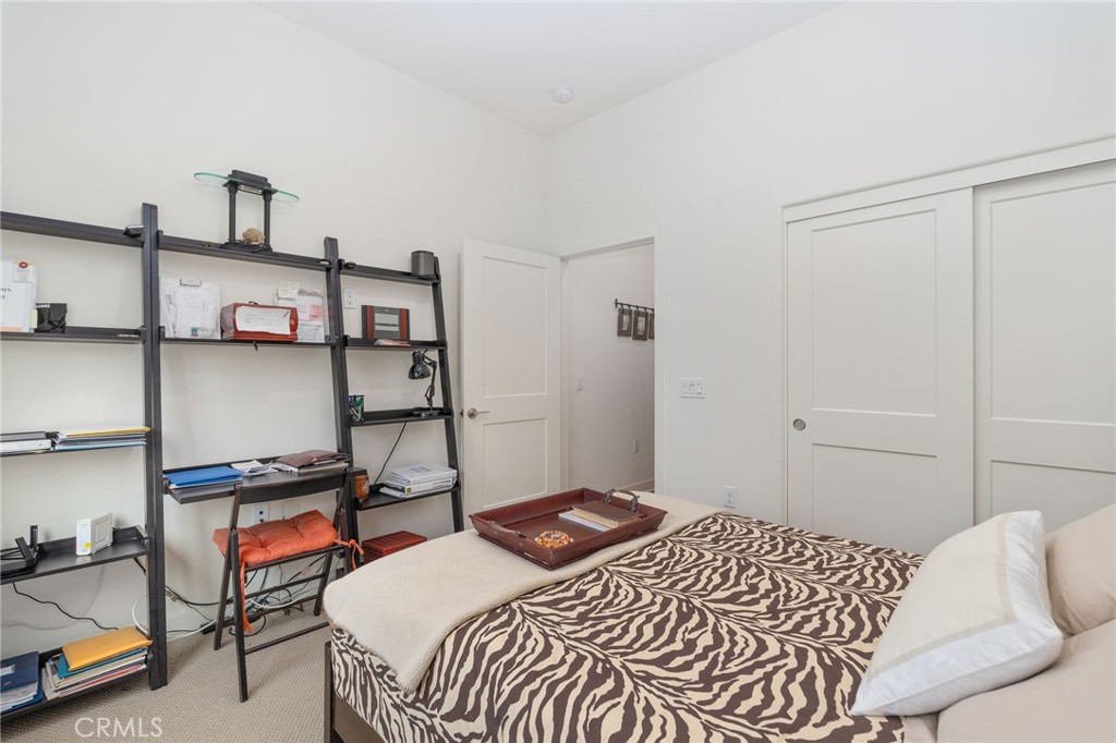 129 Carlow, Irvine CA 92618 - Photo 36