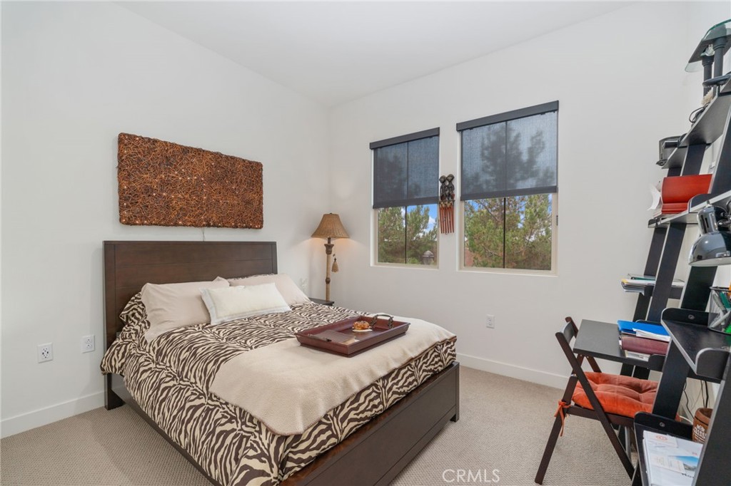 129 Carlow, Irvine CA 92618 - Photo 35