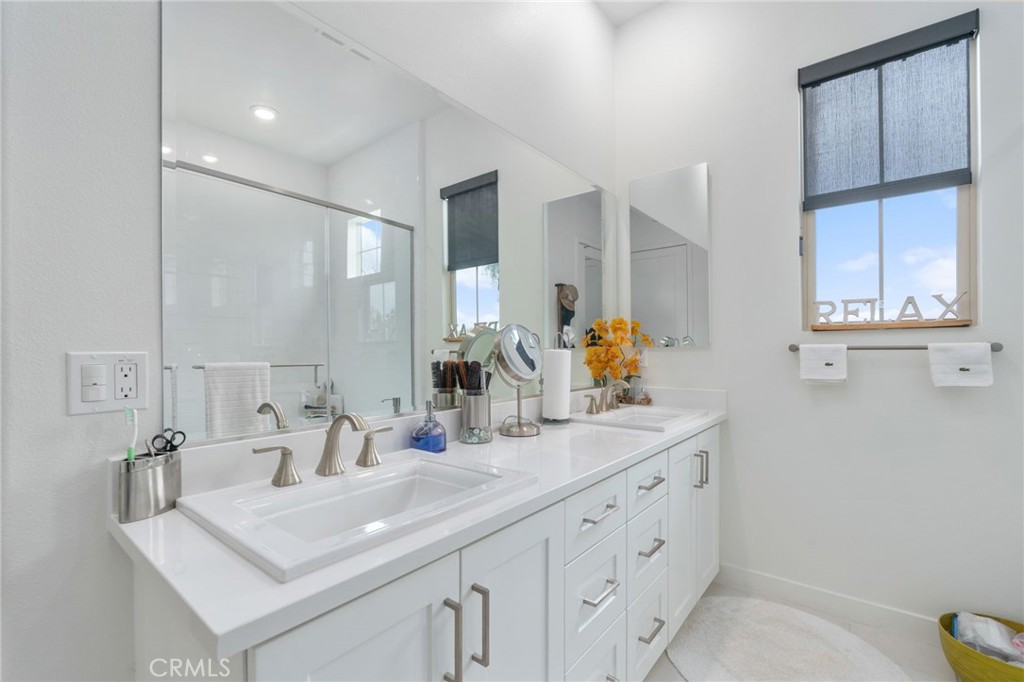 129 Carlow, Irvine CA 92618 - Photo 31