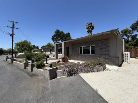 Photo of 3225 Sheffield Place, Concord, CA 94518 (MLS # ML82045917)