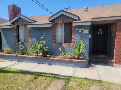 Photo of 8502 Borson St, Downey, CA 90242 (MLS # DW25240447)