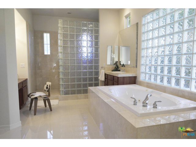 Mission Hills/Legacy-Oakhurst - Residential