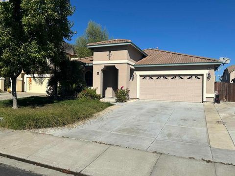 Photo of 30 Vignola Ct, Oakley, CA 94561 (MLS # 41116023) Photo of 30 Vignola Ct, Oakley, CA 94561 (MLS # 41116023)