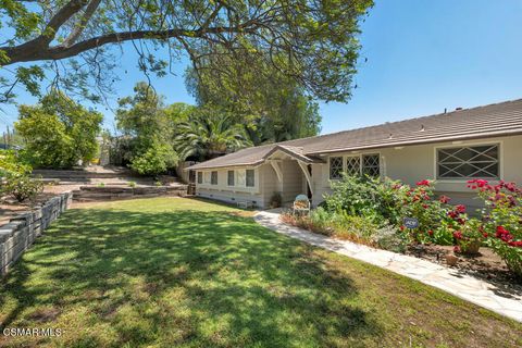 Photo of 254 Arcturus Street, Thousand Oaks, CA 91360 (MLS # 224002449)