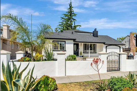 961 5th Avenue, Redwood City, CA 94063 - MLS#: ML82003776