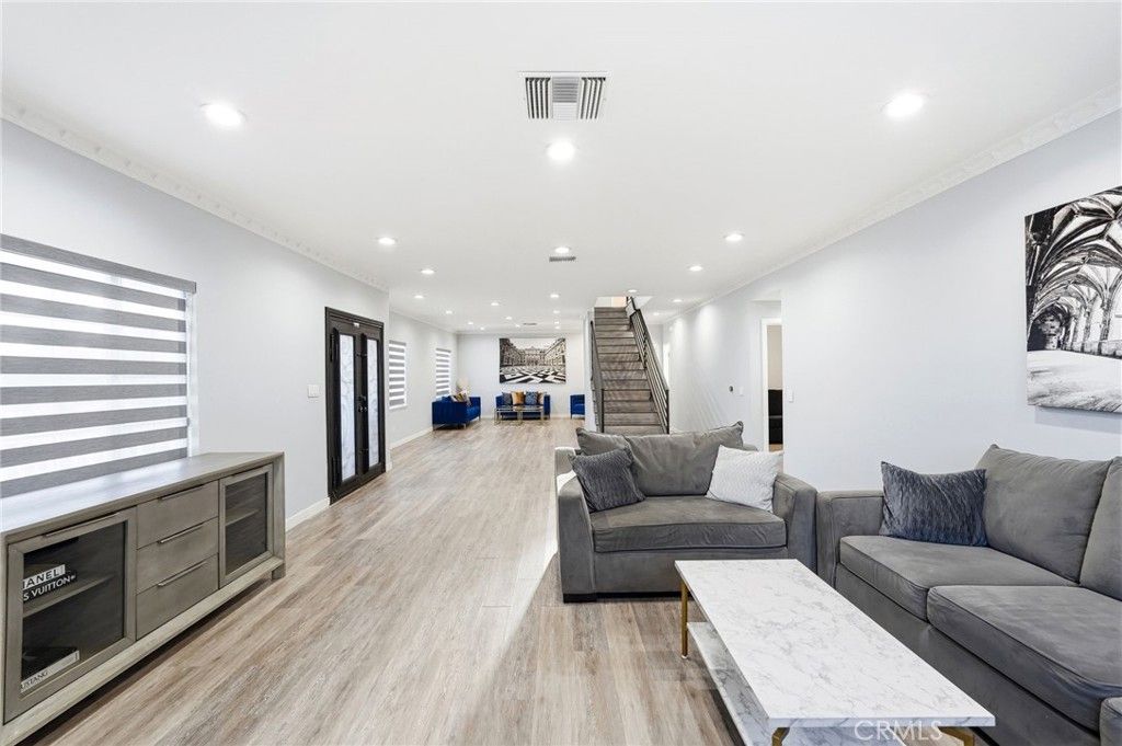 Photo of 13001 Debby Street, Van Nuys, CA 91401 (MLS # SR26057129)