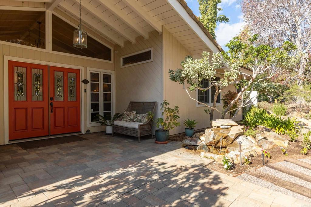 1285 Hidden Oaks Trail