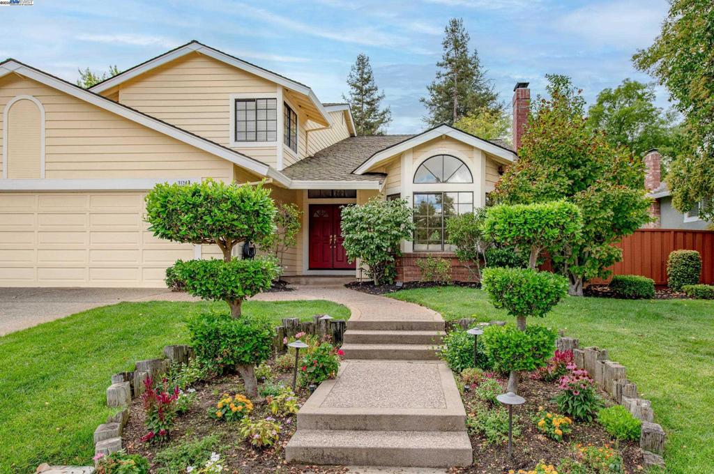 VINTAGE HILLS II - Residential