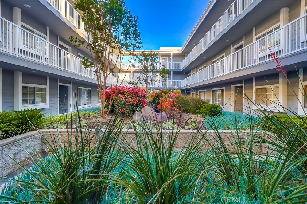1414 Brett Place 128