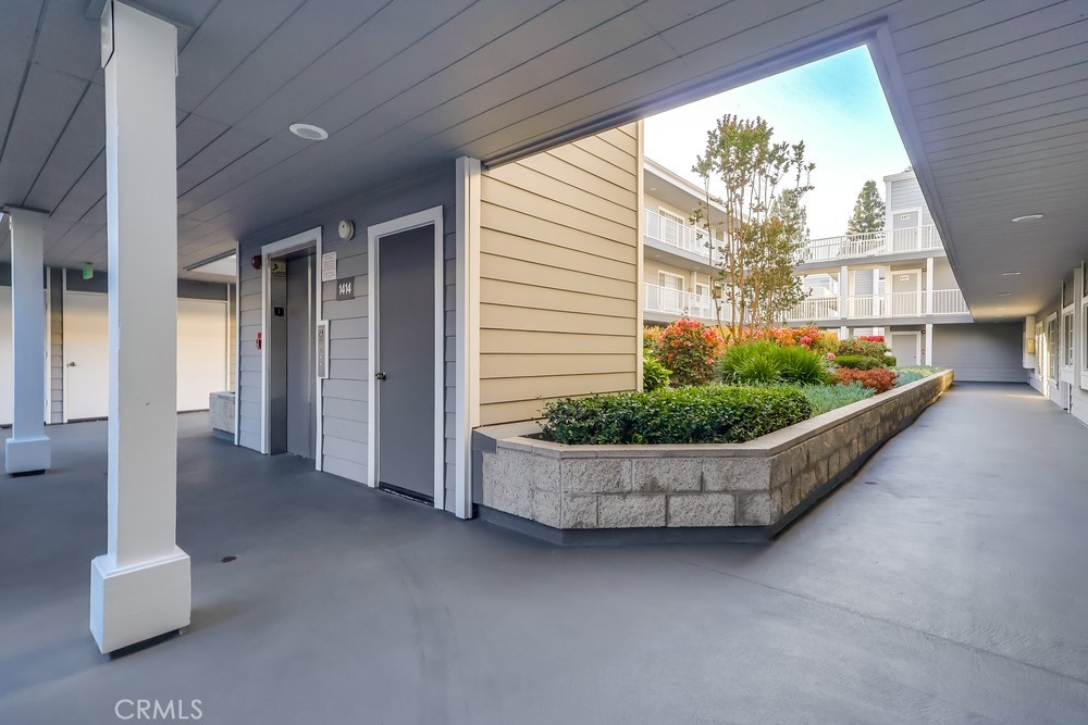 1414 Brett Place 128