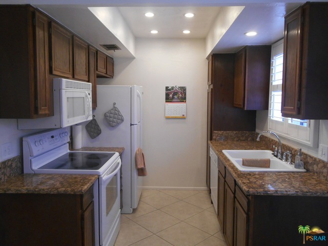 Ramon Estados - Residential