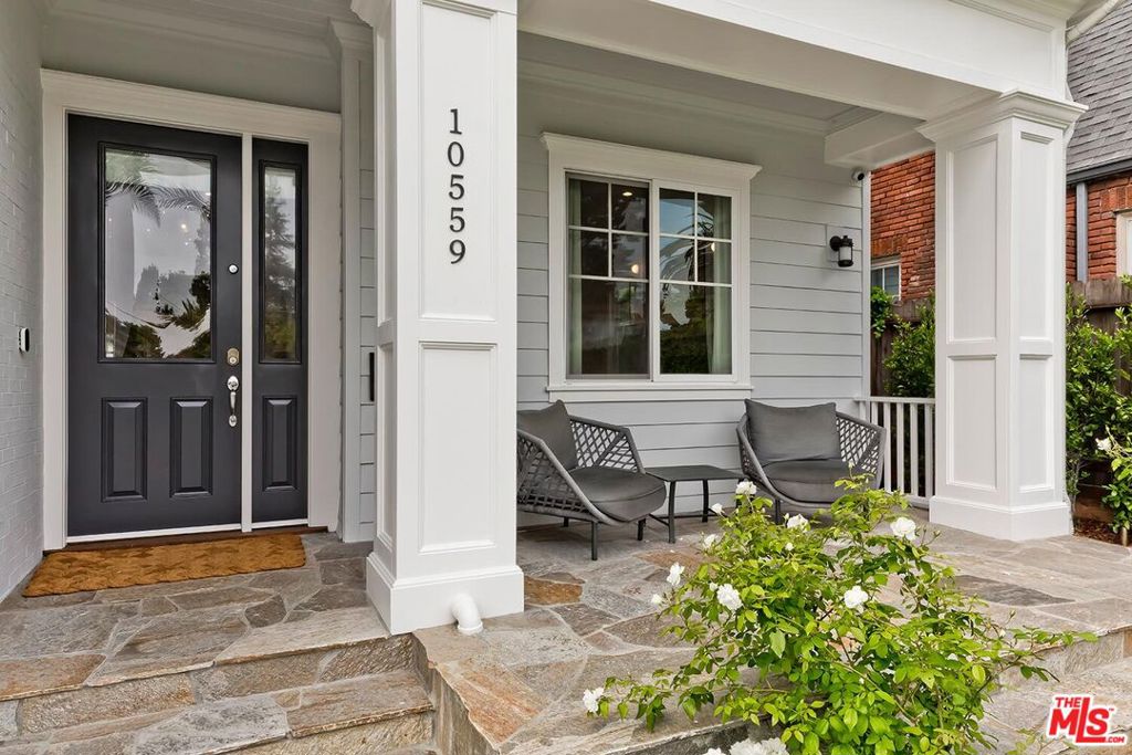 10559 Cushdon Avenue